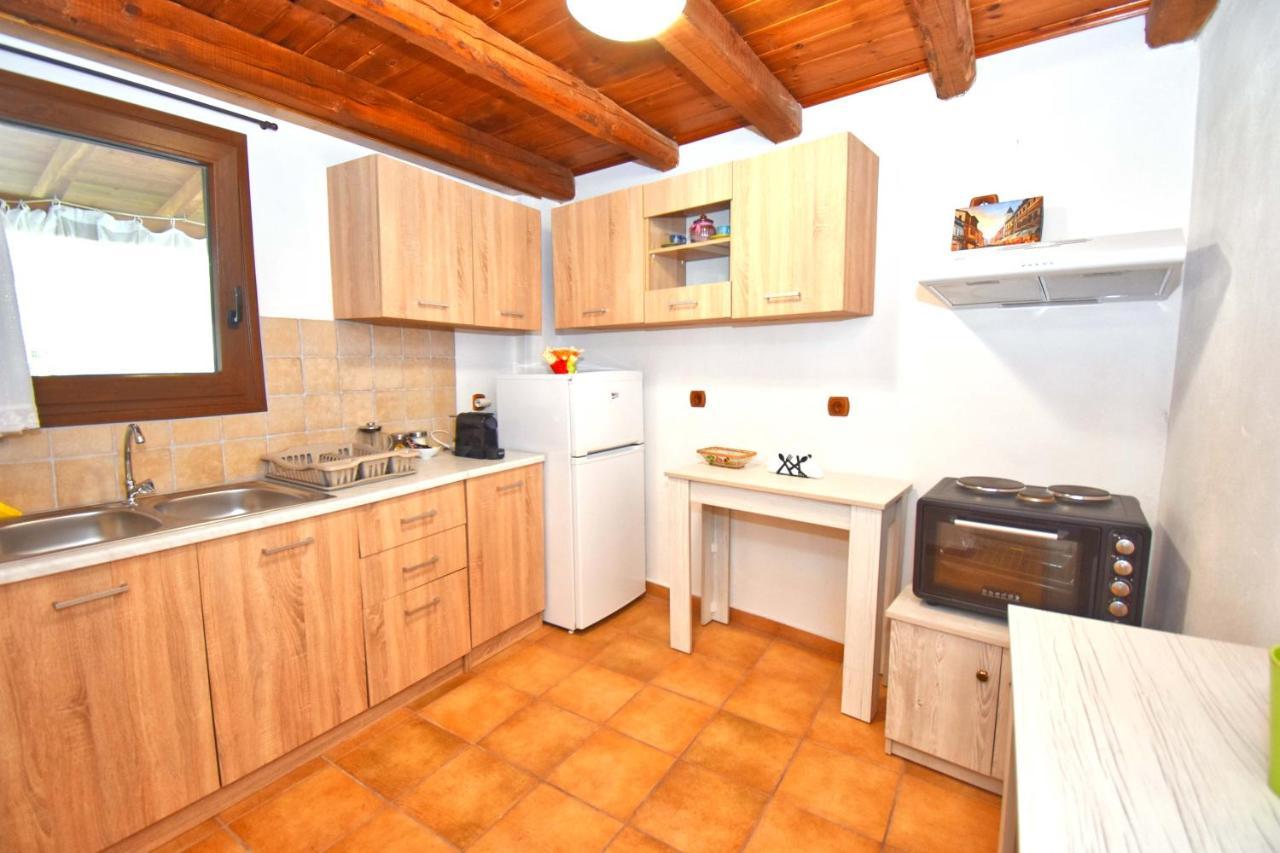Ninas Cottage Linia Exterior photo